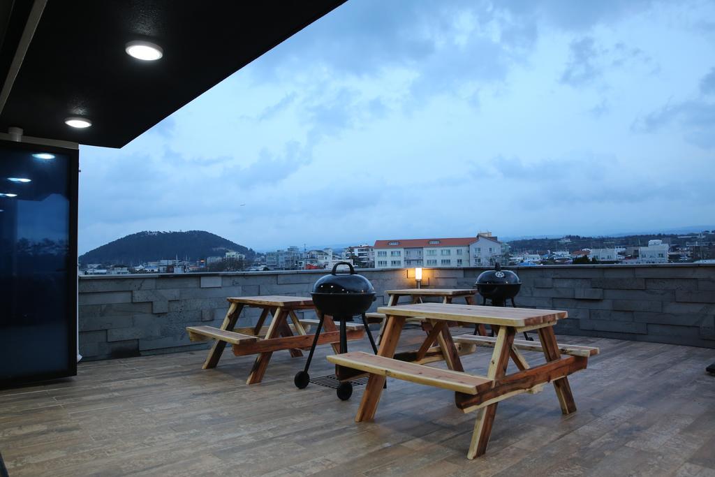 Jeju Feel Pension Экстерьер фото