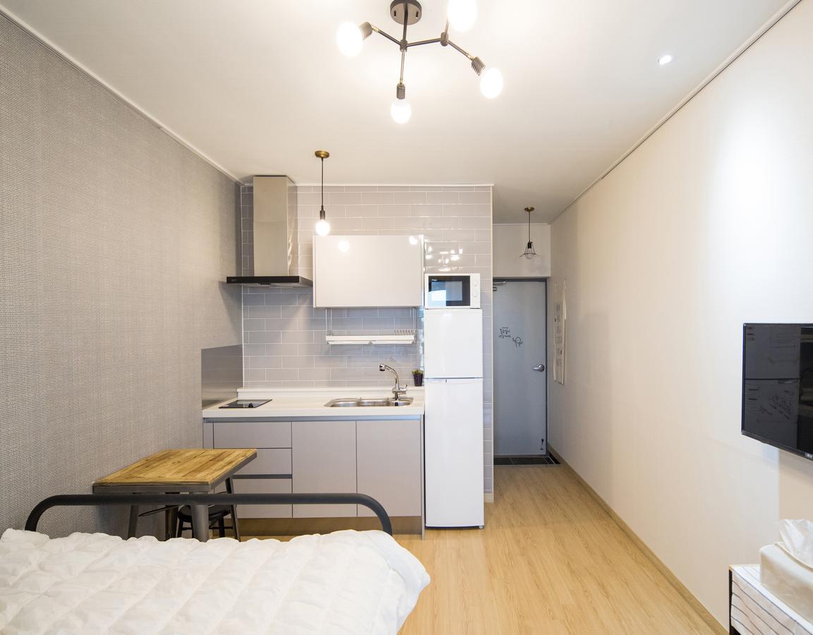 Jeju Feel Pension Экстерьер фото